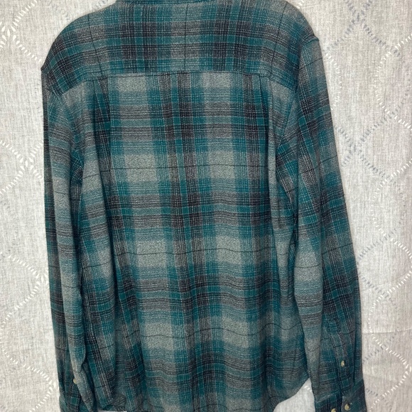 Men’s flannel - Picture 3 of 3
